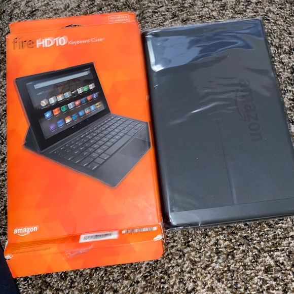 Fire HD10 Keyboard Case - Picture 2 of 4